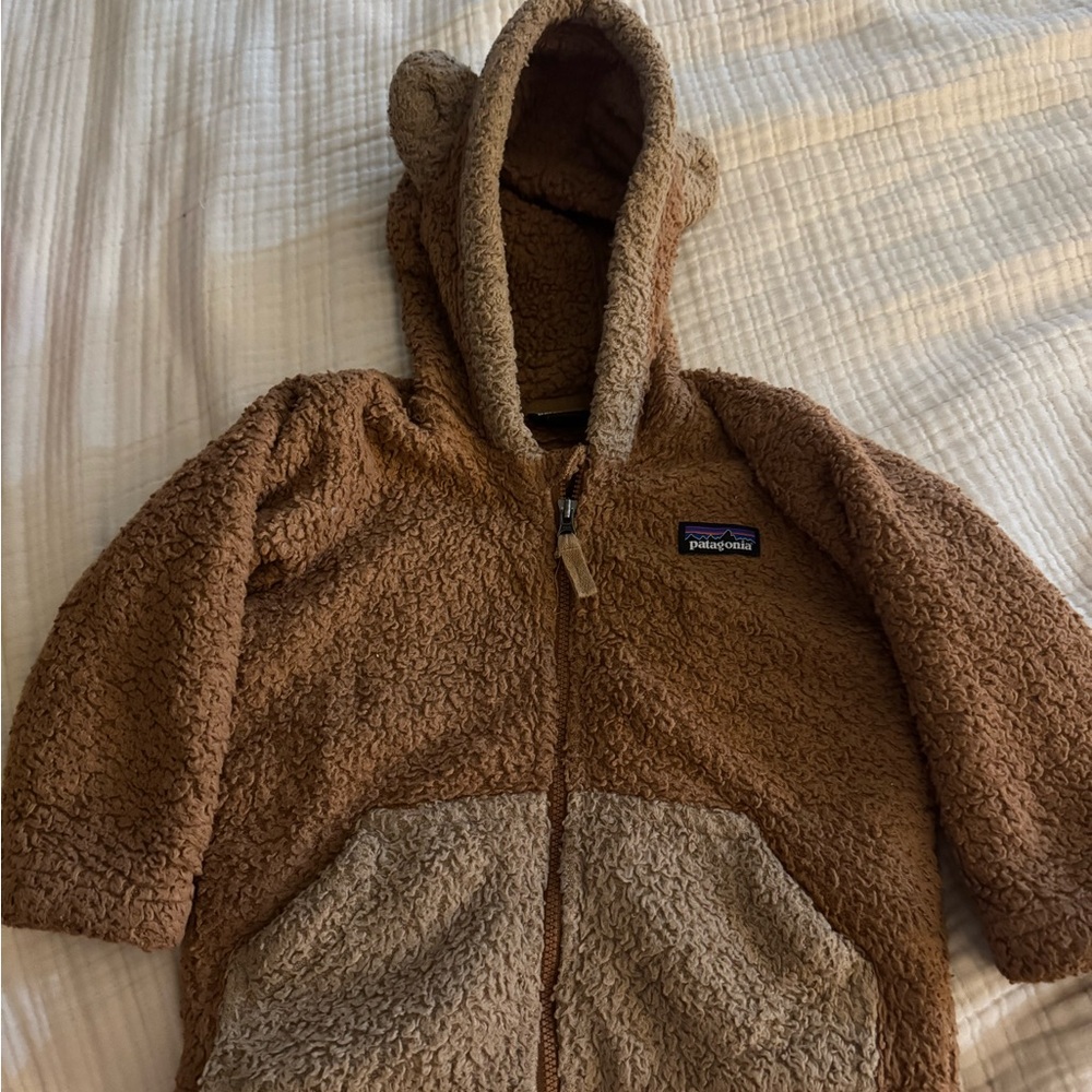 GUC Patagonia Tan Fleece Hoodie for Baby Size 12-18 months